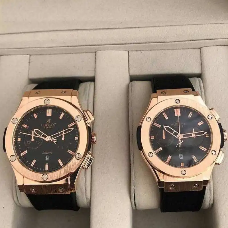 ست ساعت مچی عقربه ای زنانه و مردانه مدل Hb 01