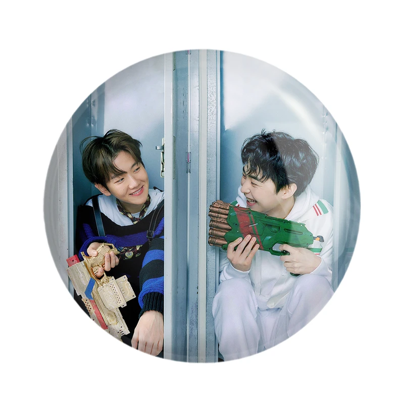 مگنت خندالو طرح شیومین و بکهیون گروه اکسو EXO کد 16858