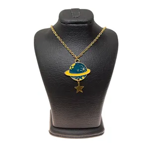 گردنبند دخترانه دلنار گالری مدل سیاره و ستاره