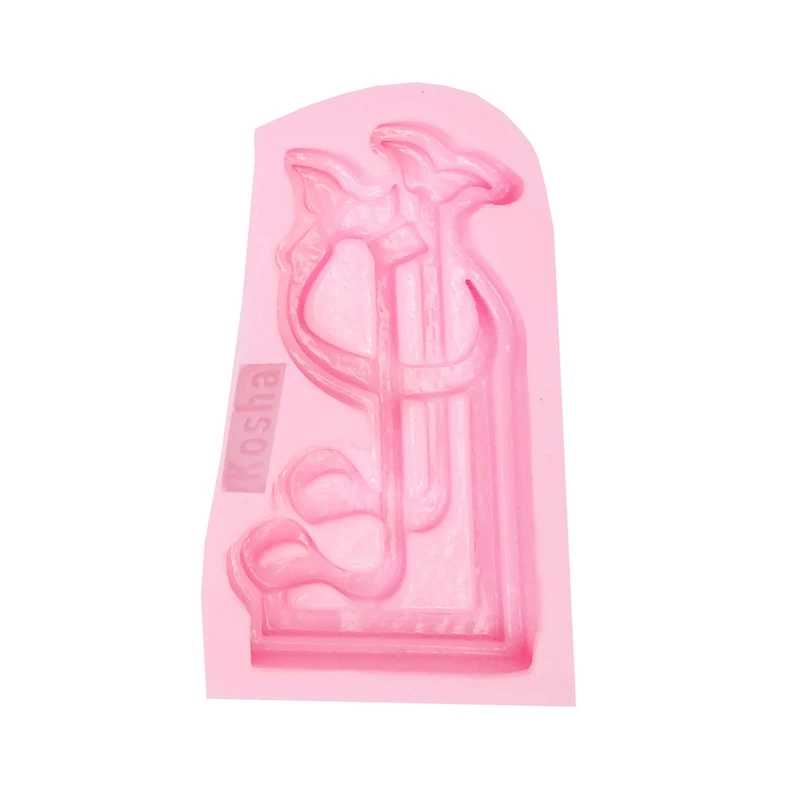 قالب شمع کوشا طرح مامان کد 11.5cm