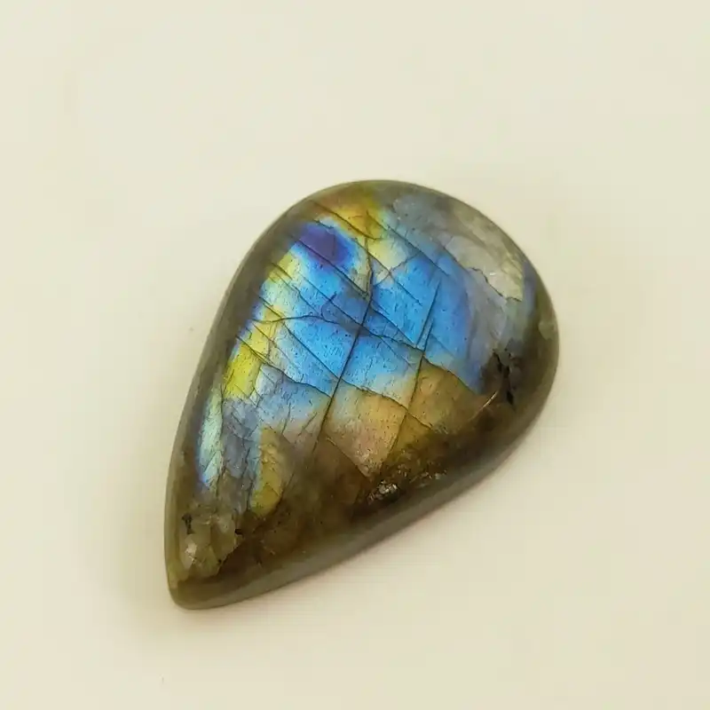 سنگ لابرادوریت مدل اشکی کد NG4009