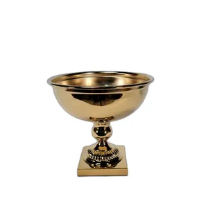 گلدان دکوری مدل پاژن تمام فلزی