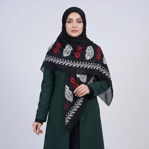 روسری زنانه مدل گلونی سنتی