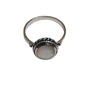 انگشتر نقره زنانه مدل 02