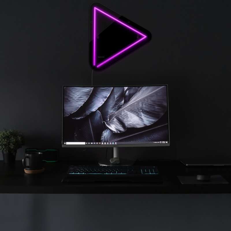 چراغ دیواری نئون دیزاین مدل Play-BL_PR