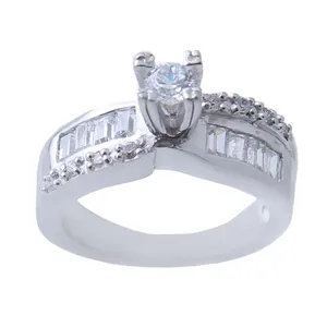  انگشتر نقره زنانه بازرگانی میلادی مدل تک نگین کد AWR_701