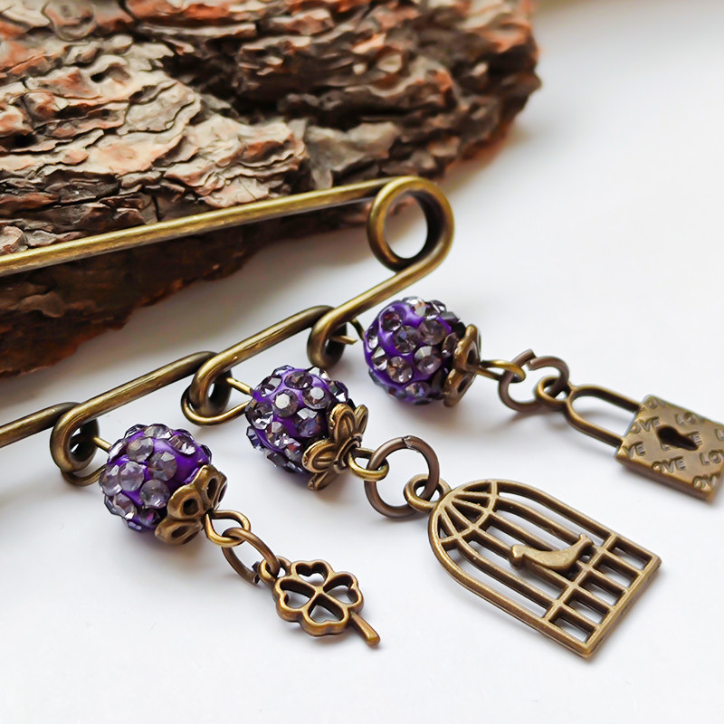 سنجاق سینه زنانه مدل قفل و قفس