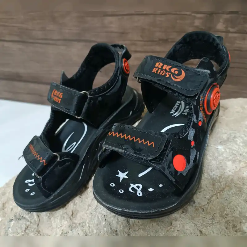 صندل پسرانه مدل رایان طبی کد T.a.j رنگ نارنجی