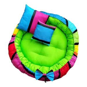 جای خواب سگ و گربه مدل Rainbow به همراه دو بالش