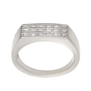 انگشتر نقره زنانه مدل ساده کد AWR_810