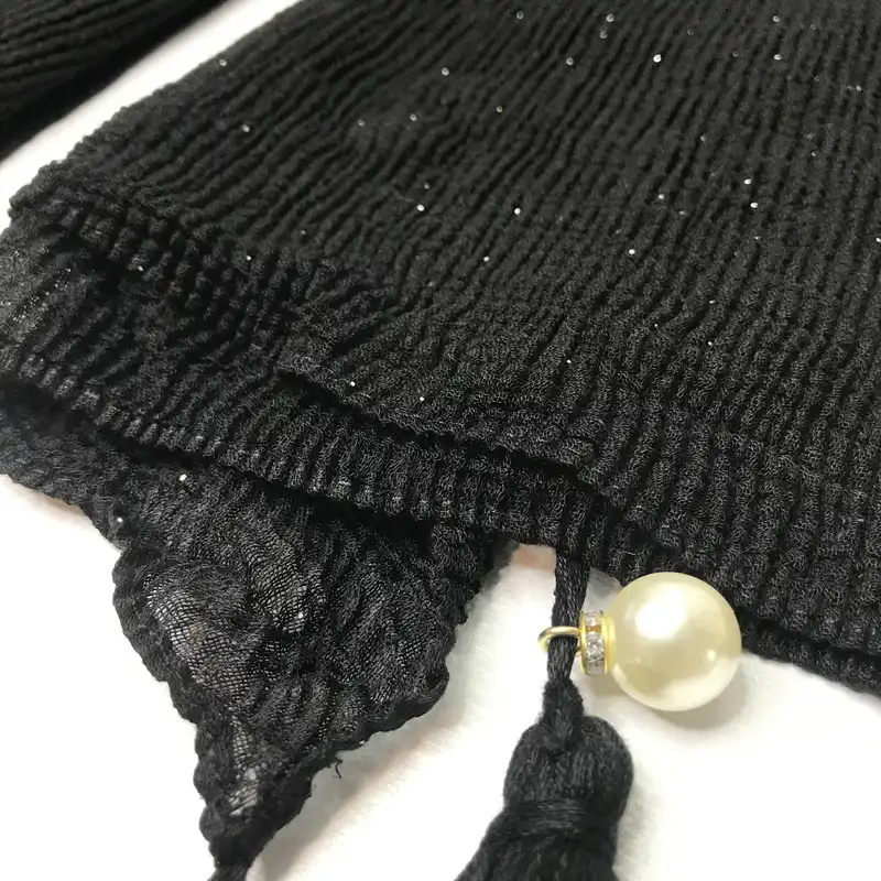 شال زنانه مدل پلیسه منگوله دار