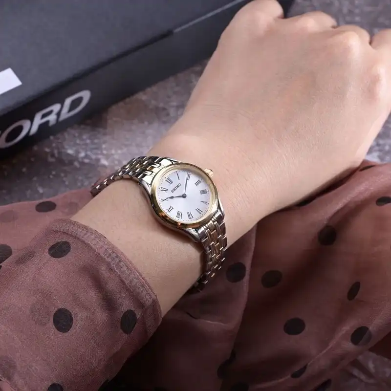 ساعت مچی عقربه ای زنانه سیکو مدل SWR070P1