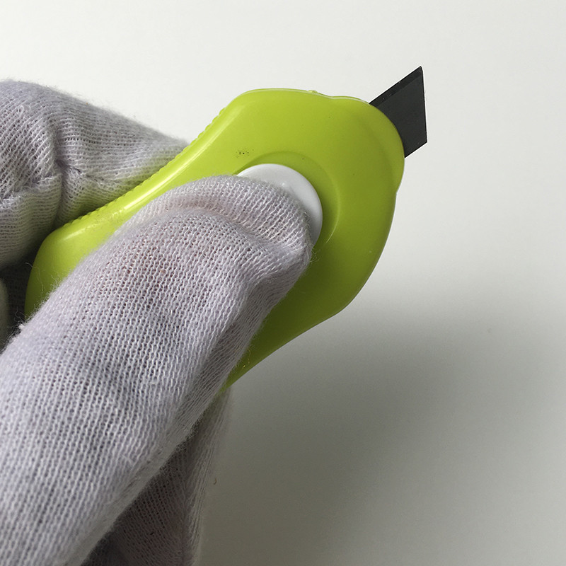 کاتر مدل فنر دار ایمنی کد Safety611 کاتر مدل فنر دار ایمنی کد Safety611