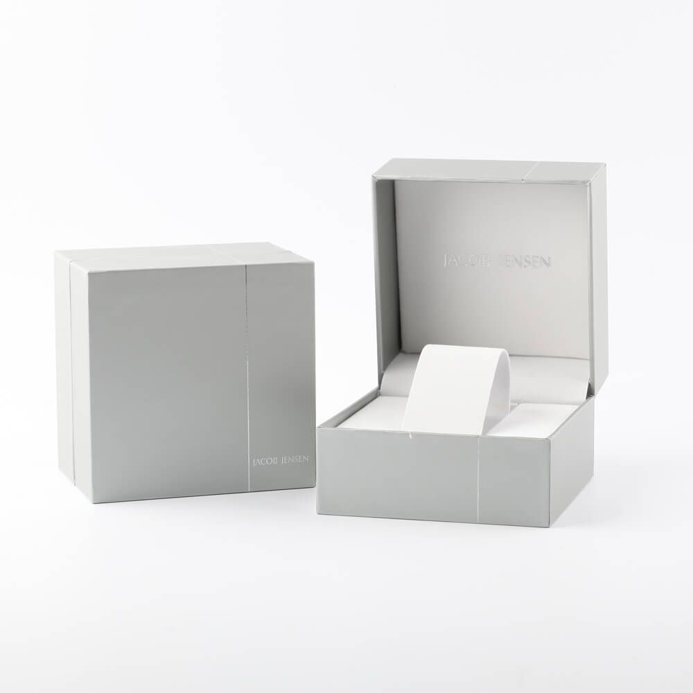 ساعت مچی عقربه ای زنانه جیکوب جنسن مدل NEW line 790 -  - 4