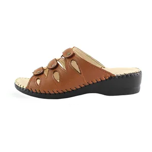 دمپایی زنانه گامارو مدل طبی خار پاشنه