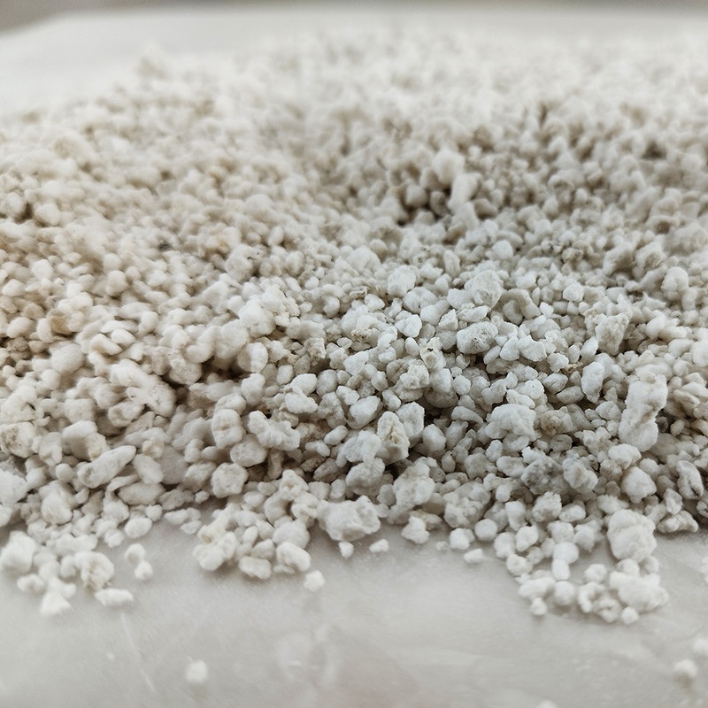 پرلیت دانه متوسط رویان گل مدل MP7 حجم 7لیتر