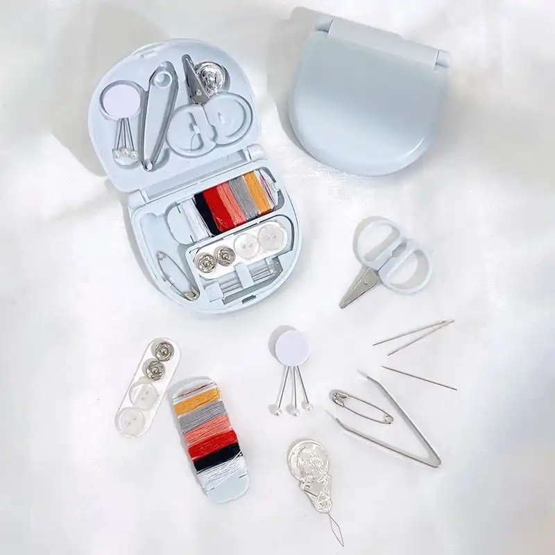 جعبه ابزار خیاطی مدل مسافرتی طرح گل بابونه مجموعه 20 عددی