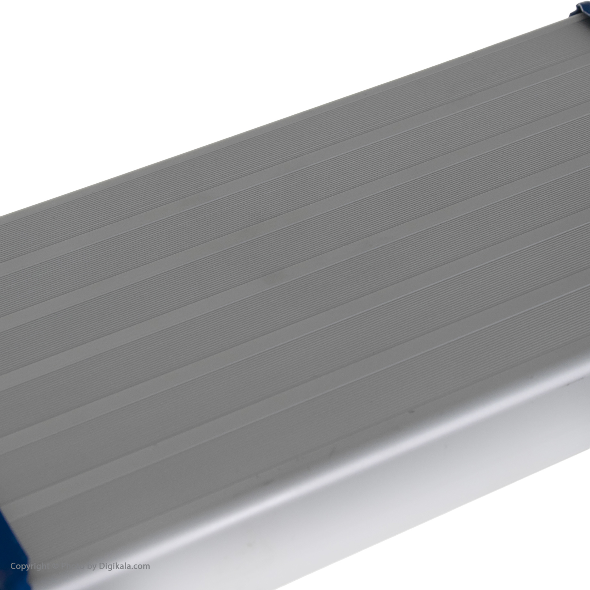 نردبان چهار پله پرارین مدل N02 نردبان چهار پله پرارین مدل N02