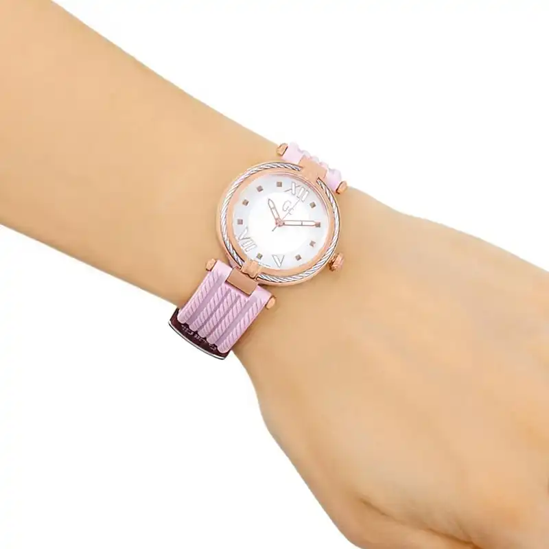 ساعت مچی عقربه ای زنانه جی سی مدل Y18011L1