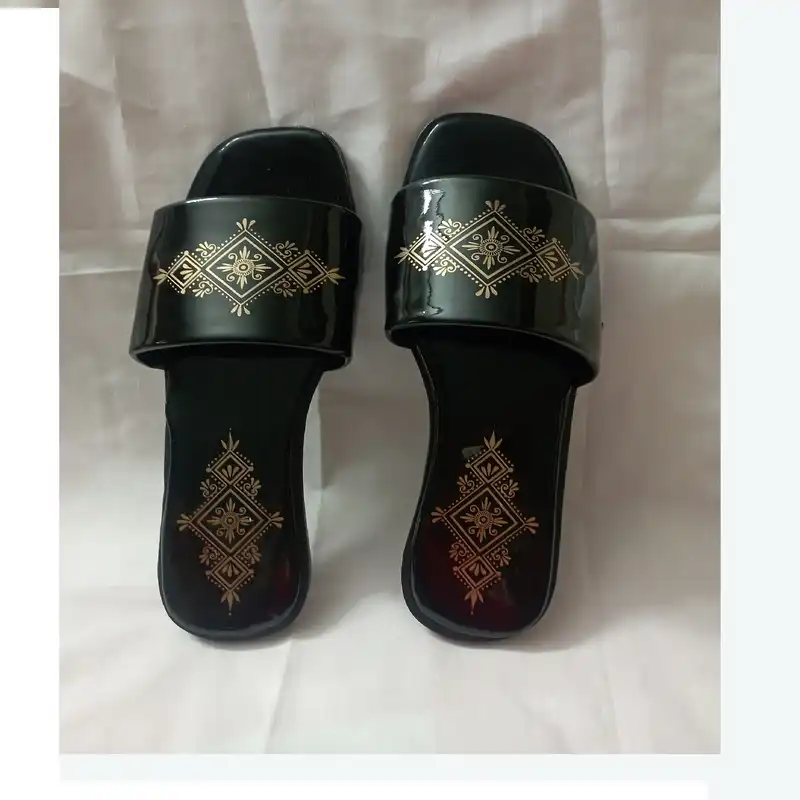 صندل زنانه مدل حنا کد 64 رنگ مشکی