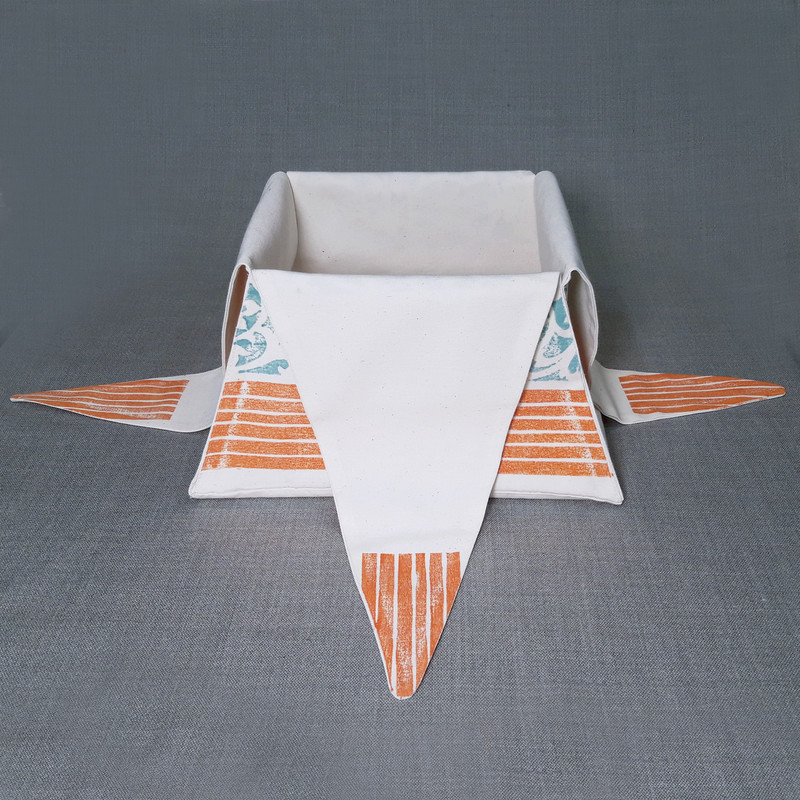 باکس هدیه مدل گل بهارنارنج طرح اسلیمی و شاد باش کدBO4083