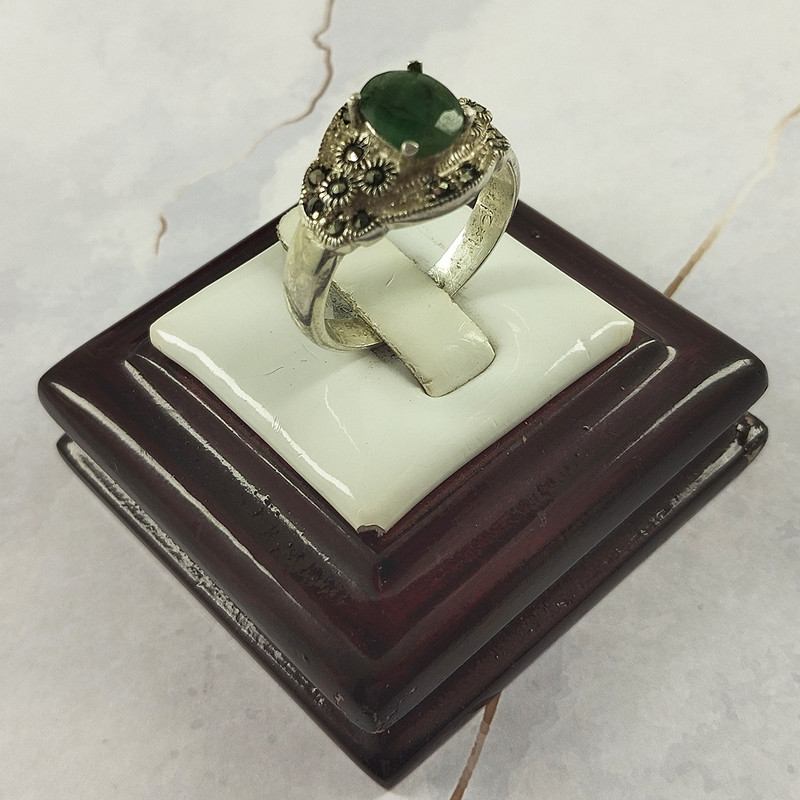 انگشتر نقره زنانه سلین کالا مدل زمرد کد 66 انگشتر نقره زنانه سلین کالا مدل زمرد کد 66