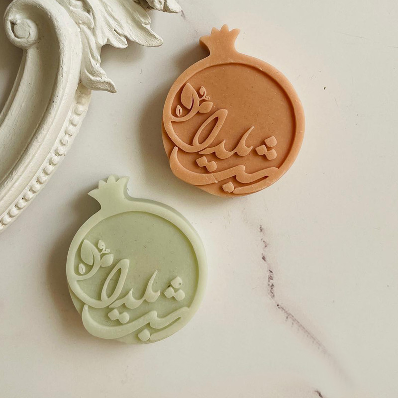 قالب شمع مدل ست مناسبتی شب یلدا و کریسمس کد C05 مجموعه 5 عددی