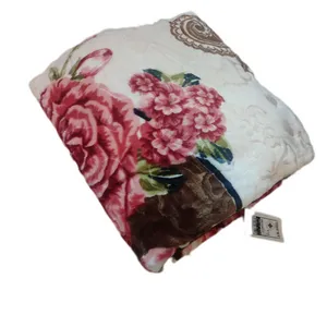 پتو 2 نفر گلبافت کد 699 سایز 220x240 سانتی‌متر