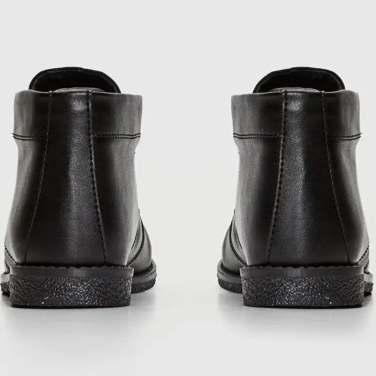 نیم بوت زنانه ال سی وایکیکی مدل ابگریز استپ دار