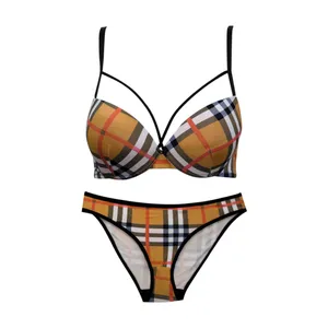 ست شورت و سوتین زنانه مدل اسفنجی نیم جک فنر دار کد 739  رنگ خردلی