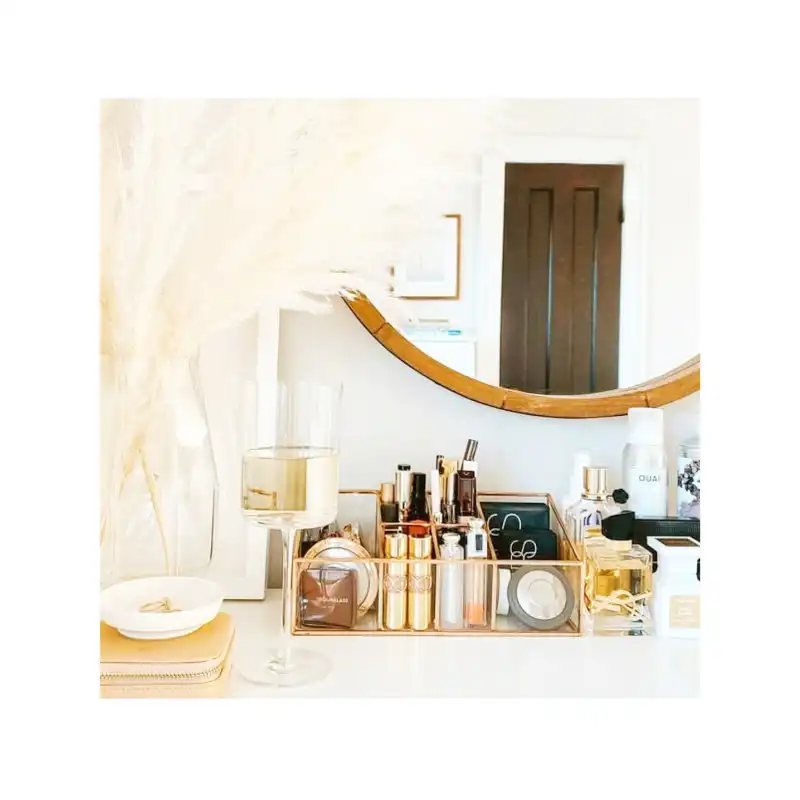 استند شیشه ای مدل آرا کد 18