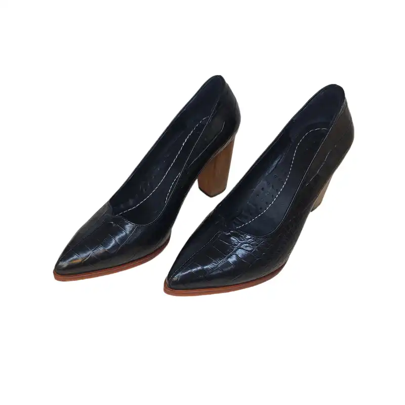 کفش زنانه مدل چرم طبیعی رنگ مشکی