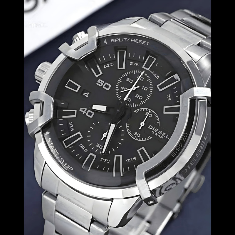 ساعت مچی عقربه‌ای مردانه  مدل سه موتور فعال کرنوگراف