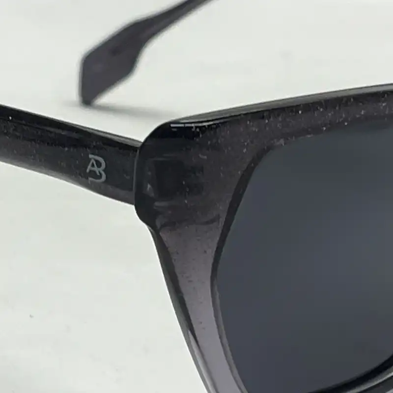 عینک آفتابی زنانه آنتونیو باندراس مدل G2089