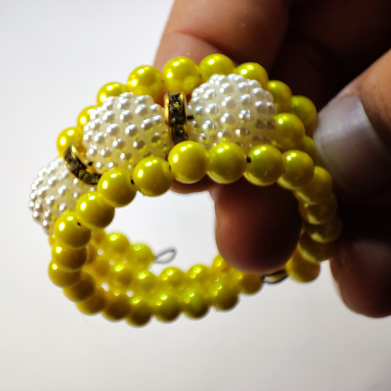 دستبند دخترانه مدل مرواریدی نگین دار دستبند دخترانه مدل مرواریدی نگین دار