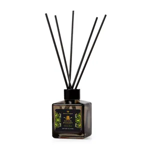 خوشبوکننده فرش وی مدل دیفیوزر کد ORD رایحه tobacco wood حجم 100 میلی لیتر