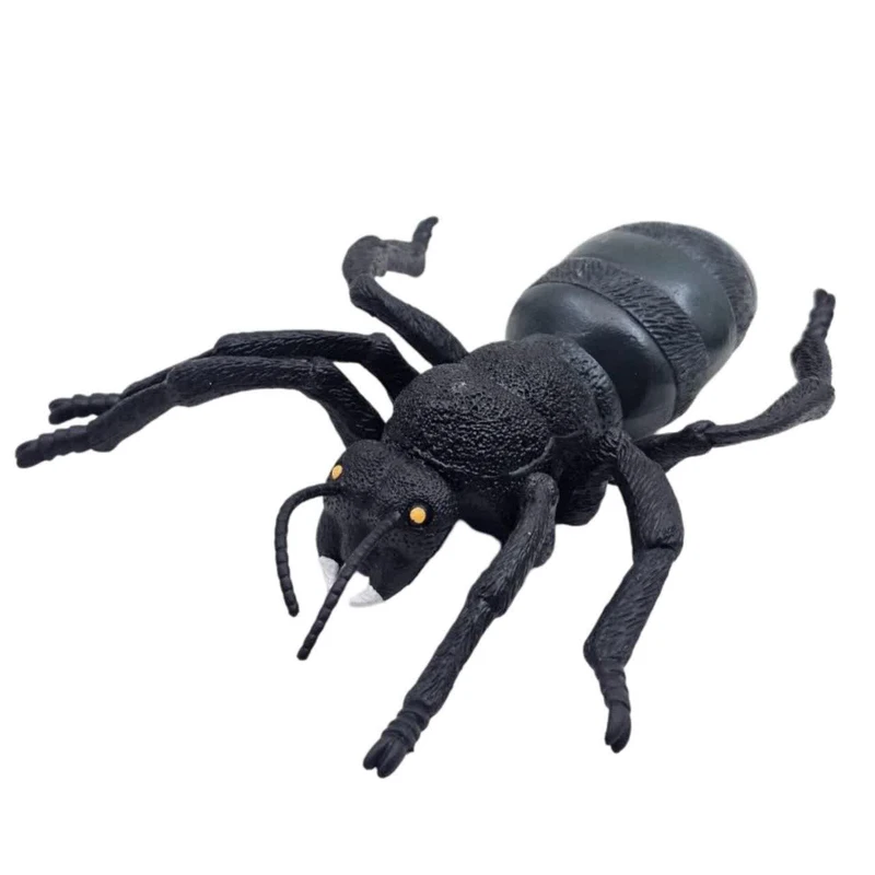 فیگور ناب سل مدل مورچه کد  BLACK ANT NAAB005 ارتفاع 4 سانتی‌متر