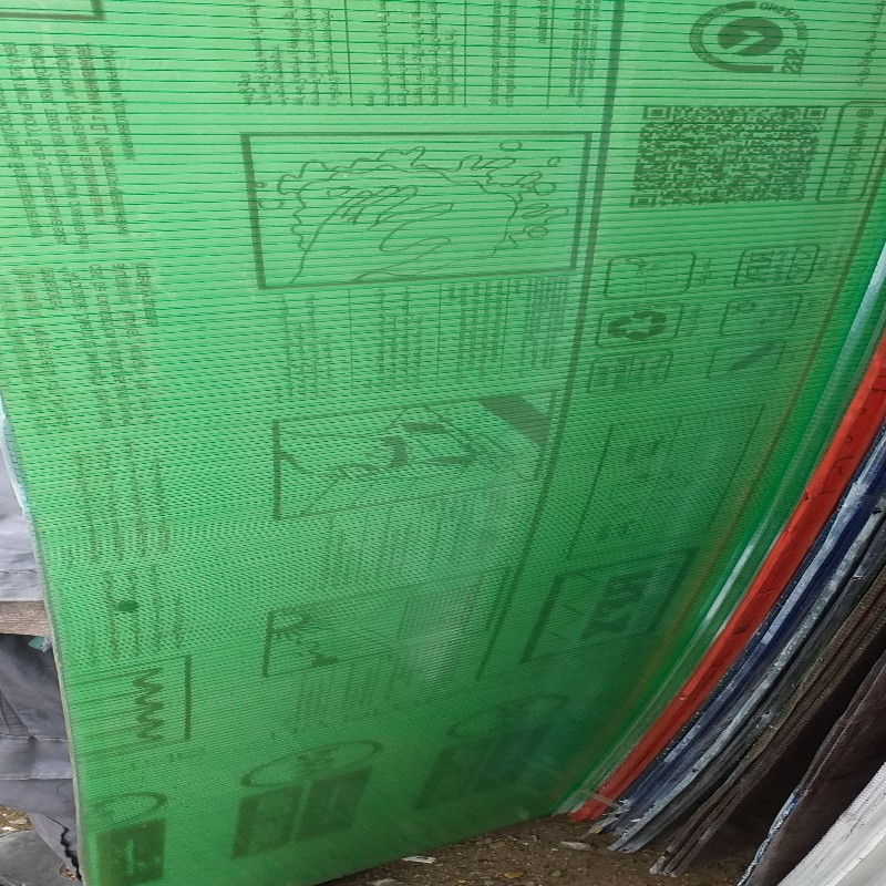 عایق پلی کربنات مدل sbz کد 4mil طول 6 متر عایق پلی کربنات مدل sbz کد 4mil طول 6 متر