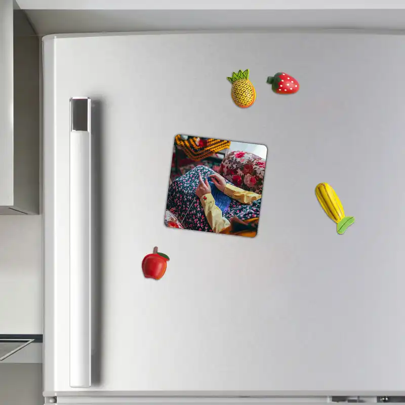 مگنت طرح بانو و بافتنی کد wmg2367