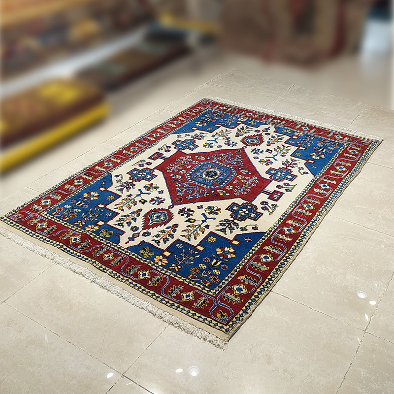 فرش دستبافت سه متری طرح لچک ترنج