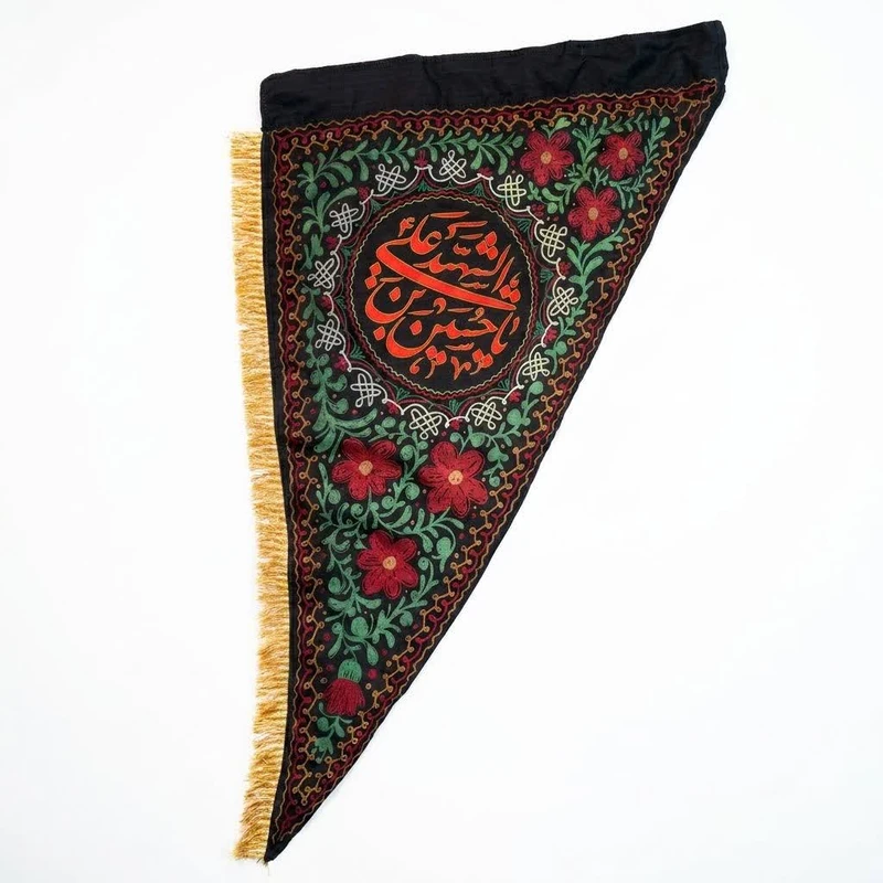 پرچم مدل سه گوش طرح یا حسین بن علی ع مدل ATK-FL-0030-MK 