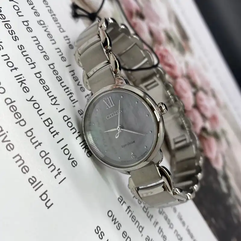 ساعت مچی عقربه ای زنانه سیتی زن مدل EM0920-86D