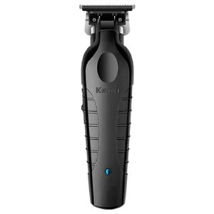 ماشین اصلاح موی صورت کیمی مدل KM-2299+5Vadapter، اصلاح به صورت خط زن، منبع انرژی باتری قابل شارژ، تکنولوژی اصلاح به صورت برش مستقیم، مدت زمان شارژ 180 دقیقه و مدت زمان استفاده پس از شارژ 180 دقیقه، به همراه آداپتور، برس تمیزکننده، روغن، 3 عدد شانه