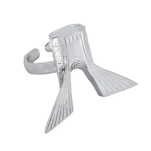 انگشتر زنانه طرح برج آزادی 