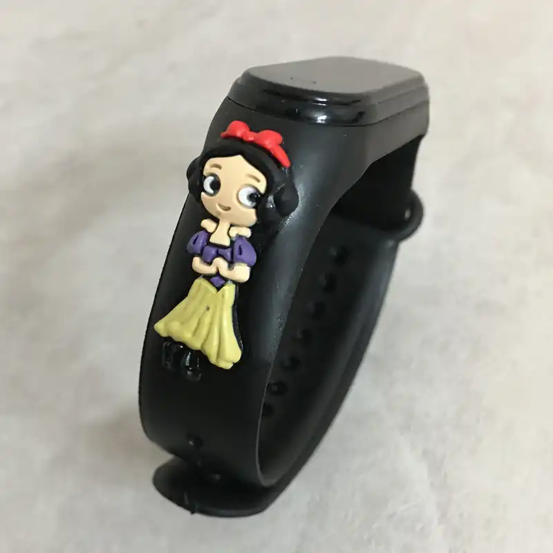 ساعت مچی دیجیتال دخترانه مدل ضداب سیلیکونی LED طرح سفید برفی کد S G