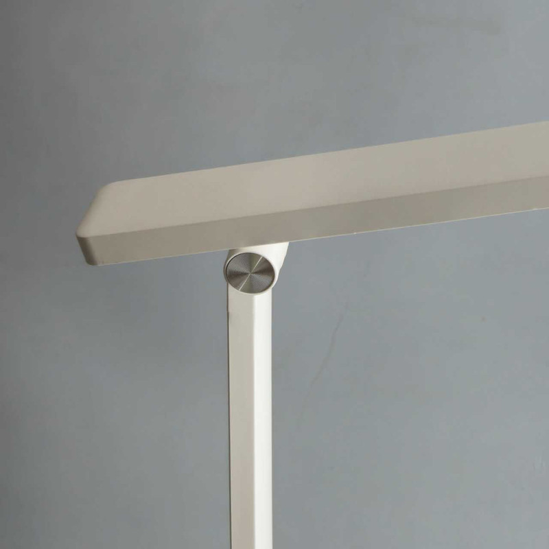 چراغ مطالعه دیگاد مدل VC009