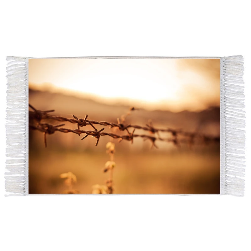 فرش ماشینی دیوارکوب اطلس آبی مدل منظره سیم خار دار مدل T1188