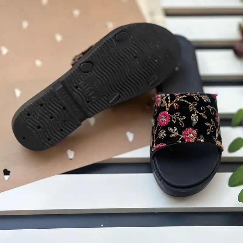 دمپایی زنانه نیکتا مدل ابریشم