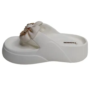 دمپایی لاانگشتی زنانه پاپا کد 1636-WH