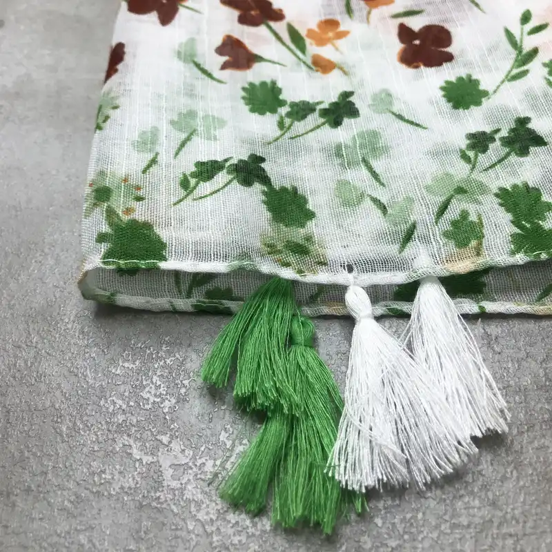 شال زنانه مدل گل دار